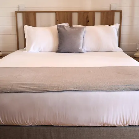 مكان تخييم Ericeira Camping *